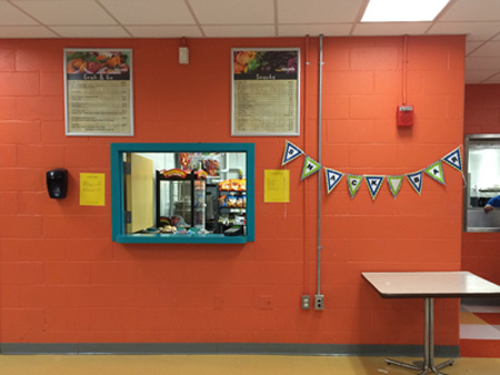 The new snack bar open for business in Cafeteria B. Photo by Megan Downer. 