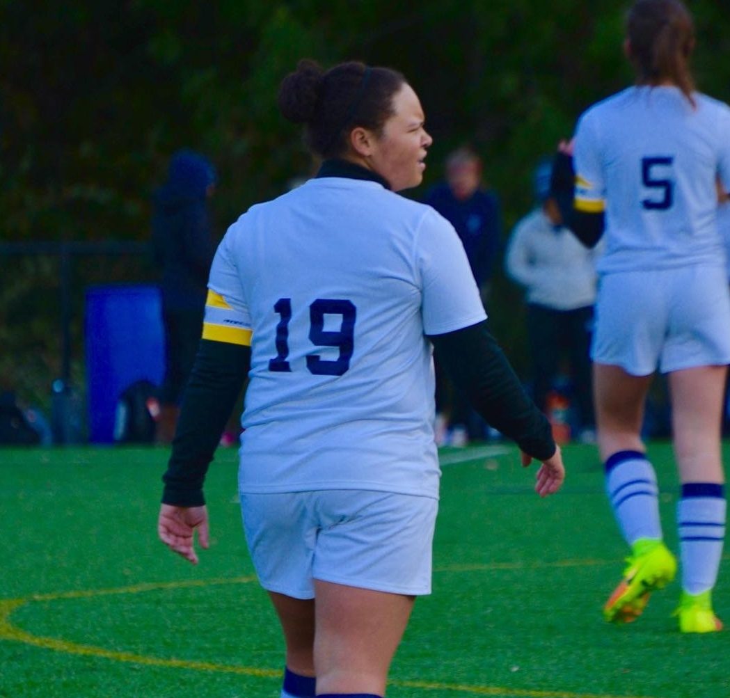 Senior Desiree Delgado scanning the field. Photo by Abhishek Rana.