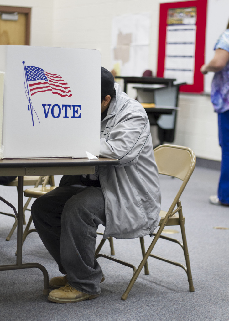 A ballot booth at the polling station in Wyoming Indian High School’s Tech Center in Ethete, Wyoming. Credit: Lindsay D’Addato. Photo from flickr.