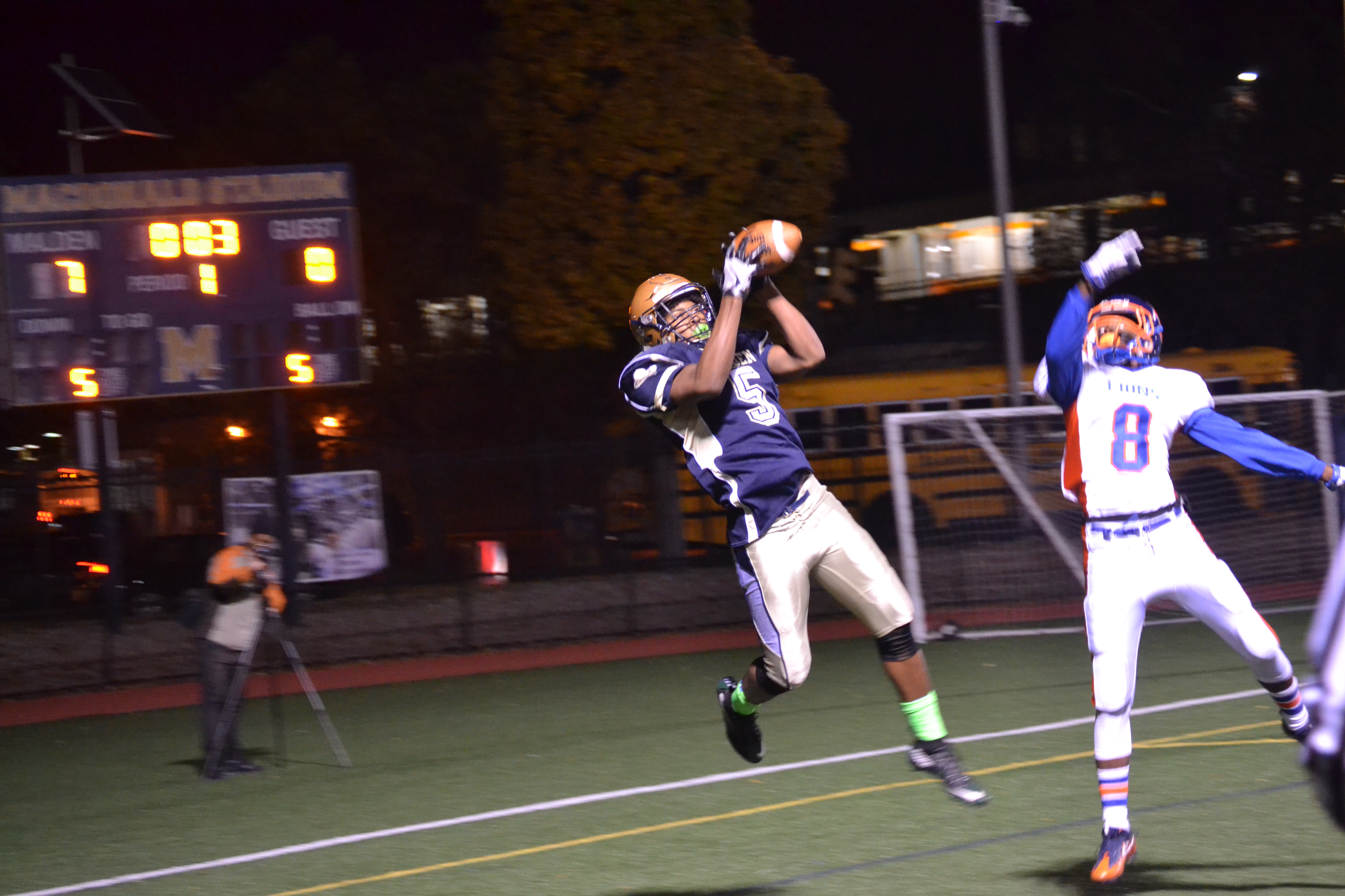 Junior Isaiah Likely catching the ball. Photo by Abhishek Rana.